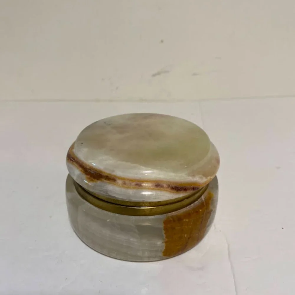 Vintage Onyx Stone Trinket Box with Brass Hinge – Round Marble Jewelry Box - Picture 2 of 9